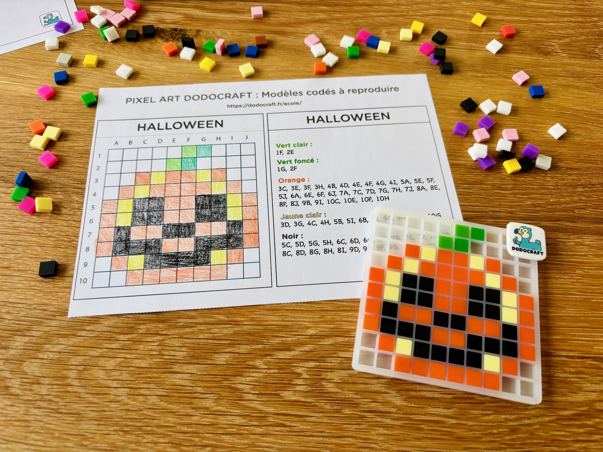 Atelier pixel art Halloween en classe